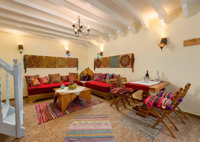 Giorgos' Old Story 2bed Stone House With Private Hamam In The Old Town *