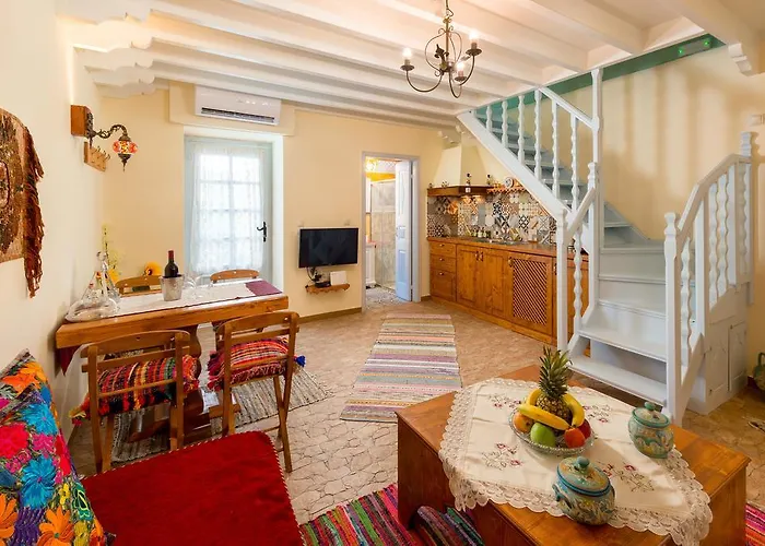 Holiday home Giorgos' Old Story 2bed Stone House With Private Hamam In The Old Town *